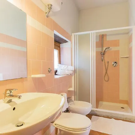 Capannole Apartment *